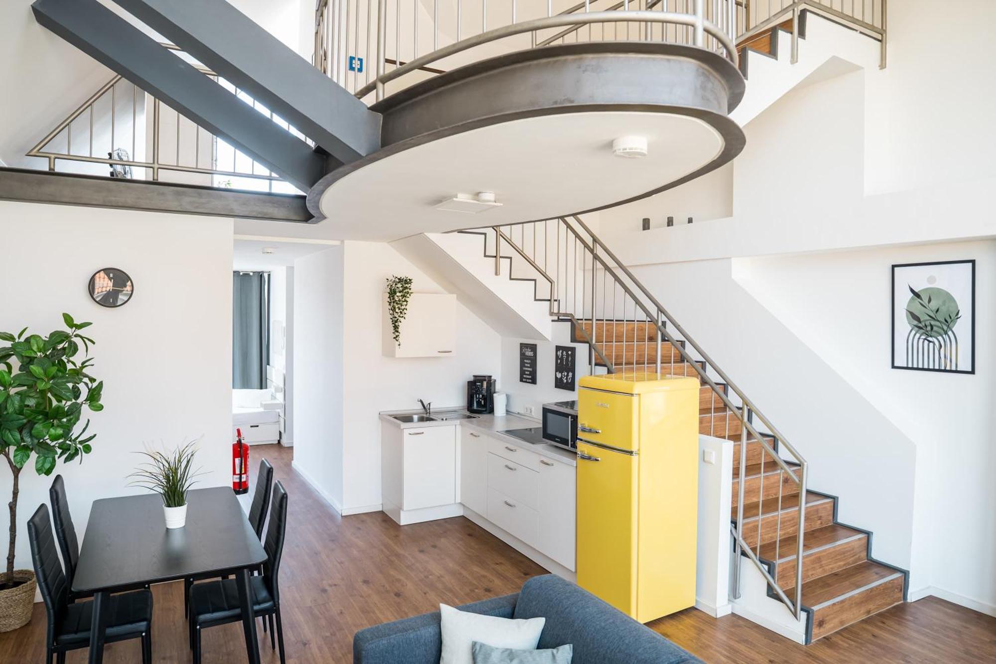 Fantastic Loft With Balcony Apartment Berlin Bagian luar foto