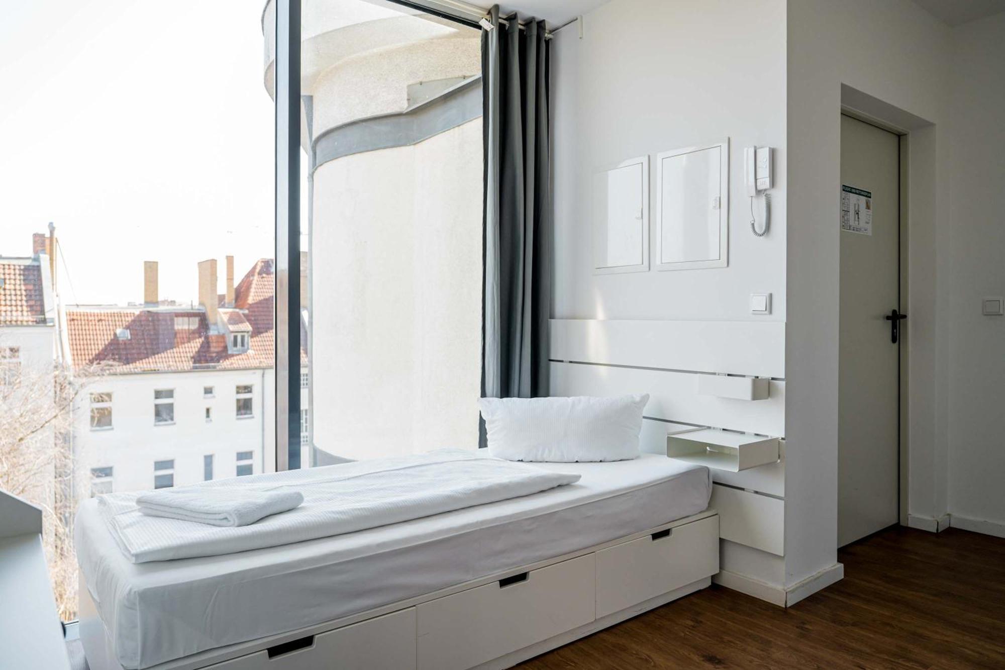 Fantastic Loft With Balcony Apartment Berlin Bagian luar foto